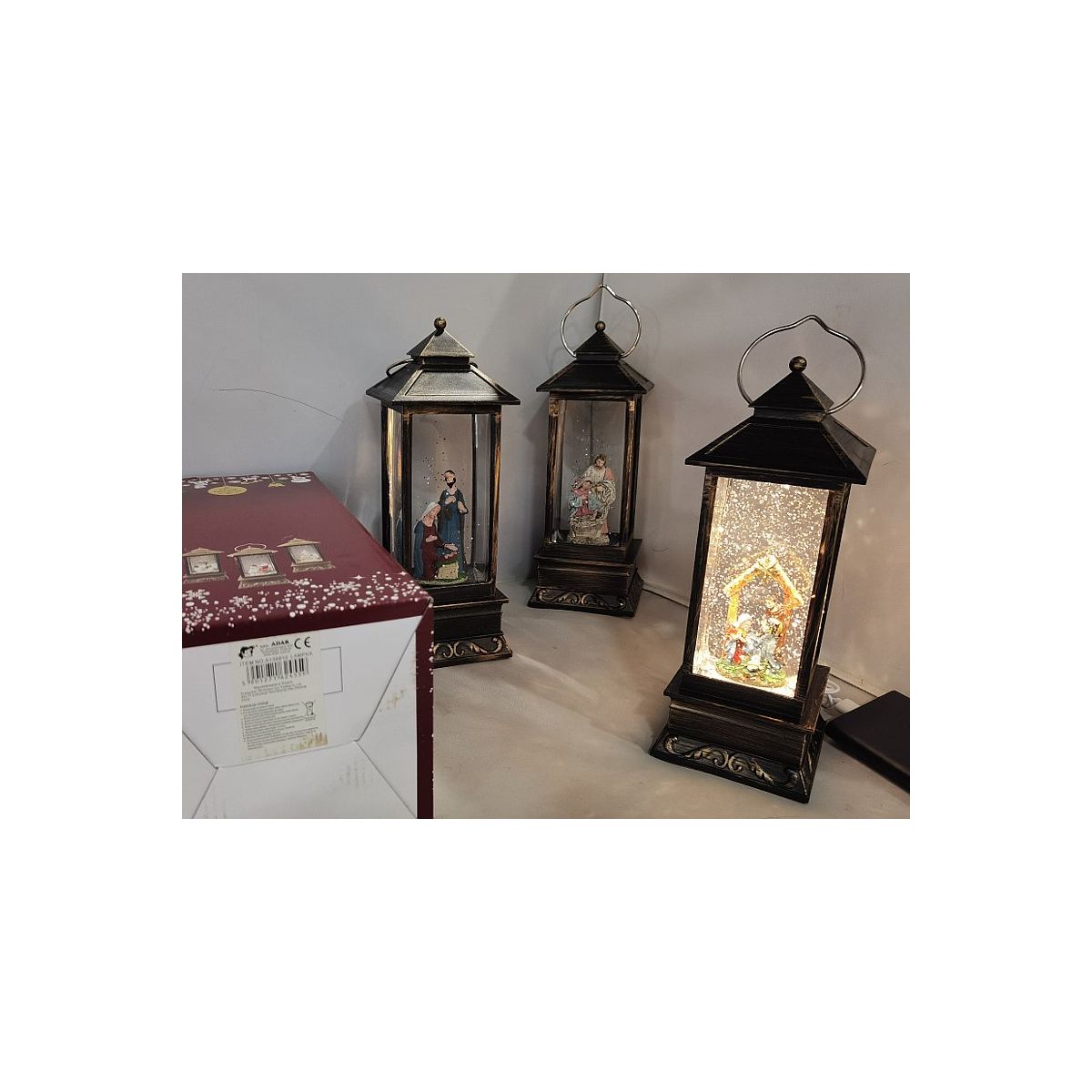 Lampion świąteczny LED z motywem świątecznym 28cm Adar (624559)